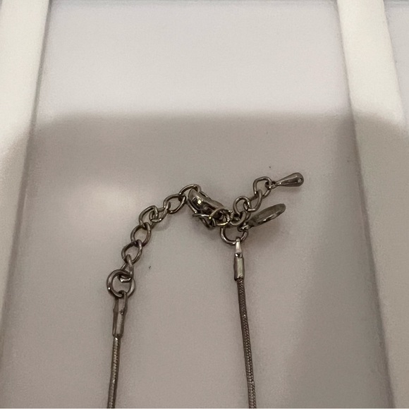 Cute Lock and Key Necklace - Picture 4 of 4